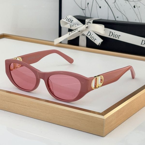 Dior The Hollow Logo of The Mirror Leg  sunglasses Top quality