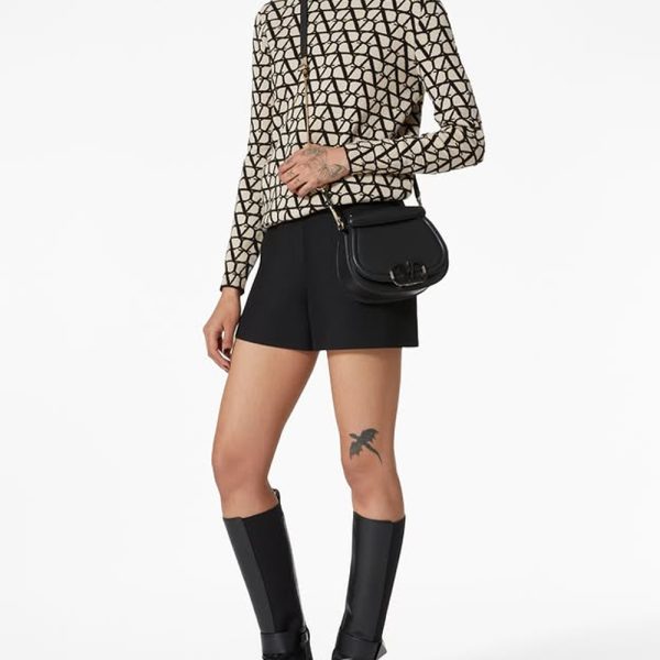 Valentino VLogo Grainy Flap Tote