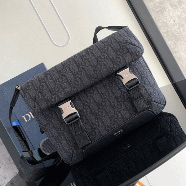 Dior EXplorer Messenger Bag