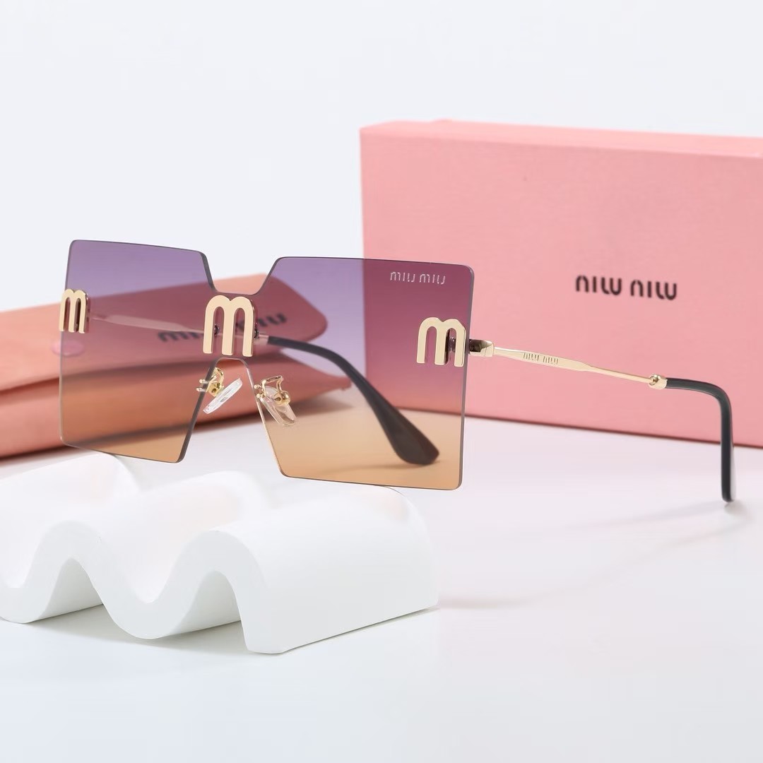 Miu Miu Fashionable Sunglasses - Image 3