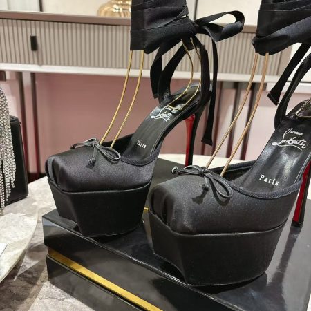 Christian Louboutin Cassia Lace Up Alta High Heels - Image 4