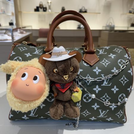 LV Accessories - Image 3