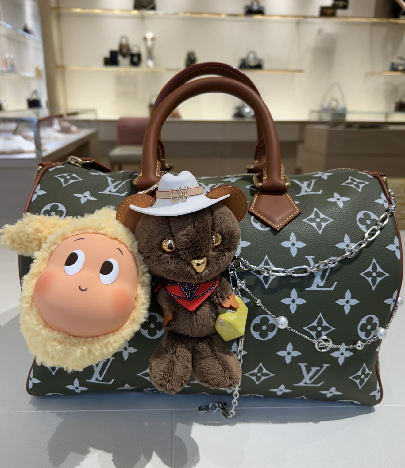 LV Accessories - Image 3