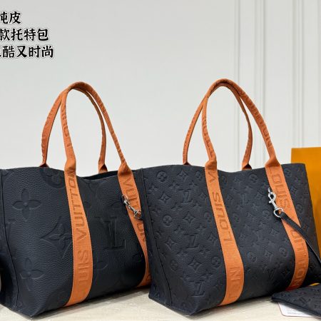 LV's New Tote Bag - Image 2