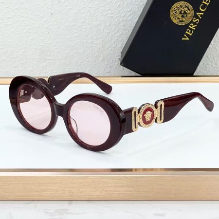 Versace Fashionable Sunglasses - Image 5