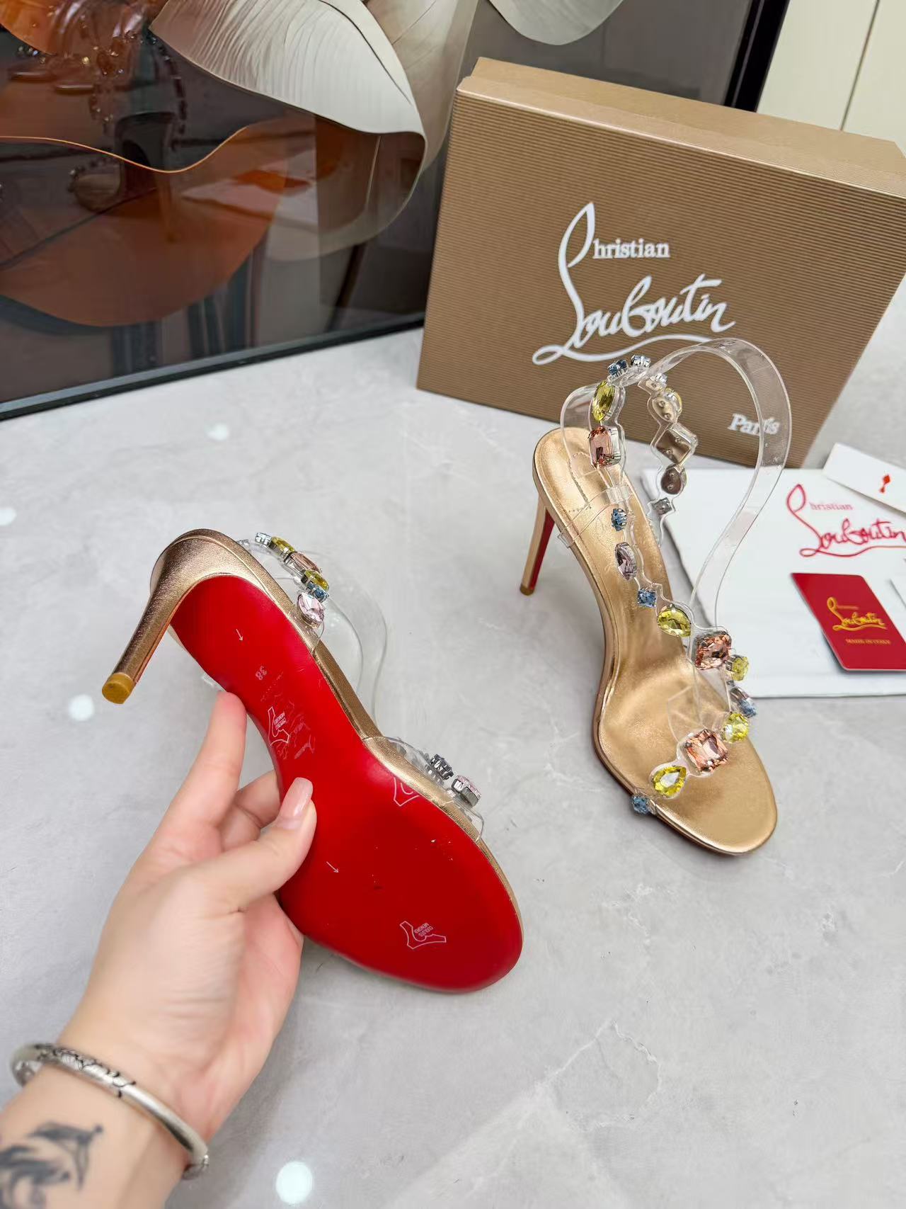 Christian Louboutin-High-Heels - Image 5