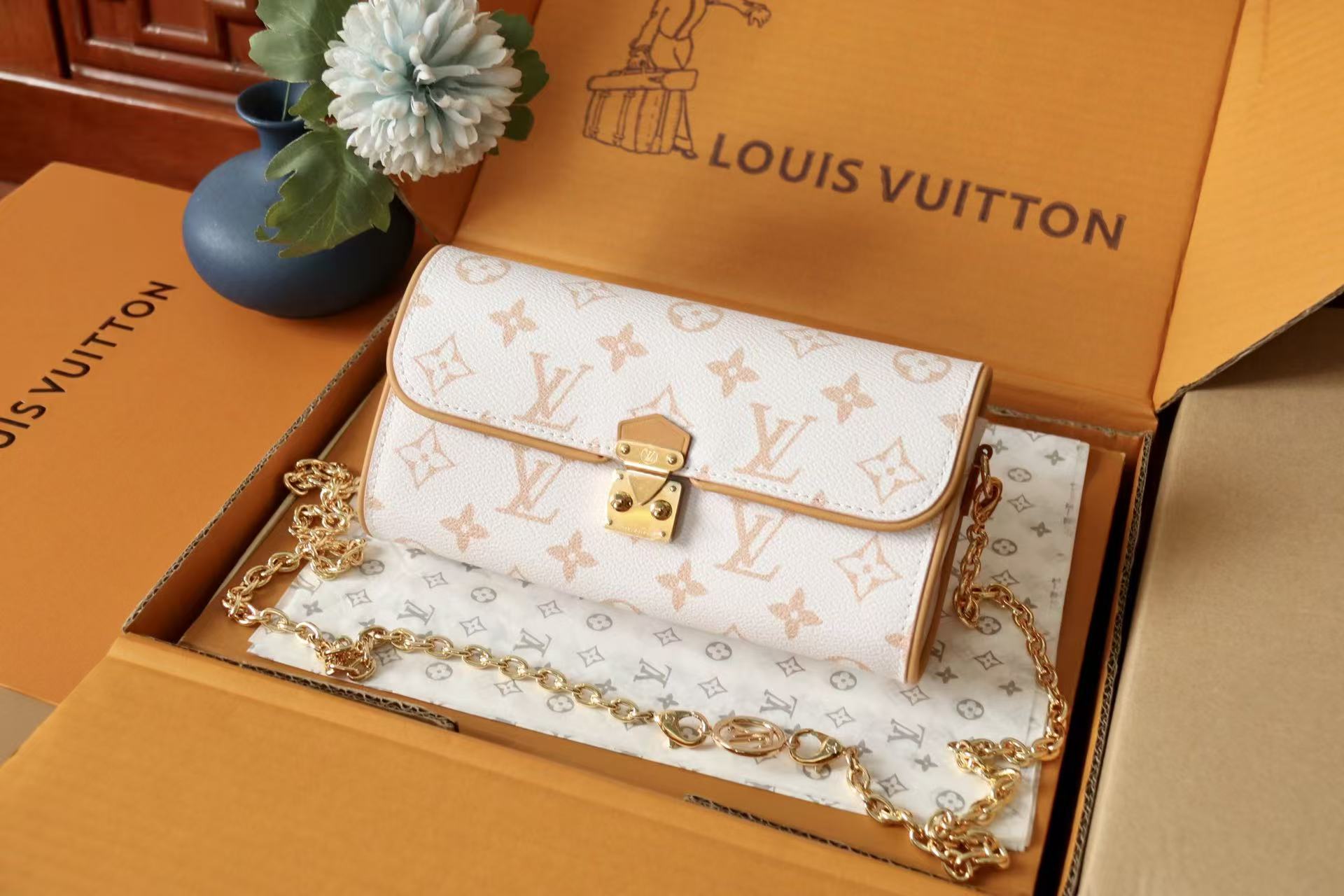 LV Pochette Camille Other Monogram Canvas - Image 1