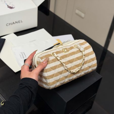 Chanel Clutch With Chain Bag - Image 3