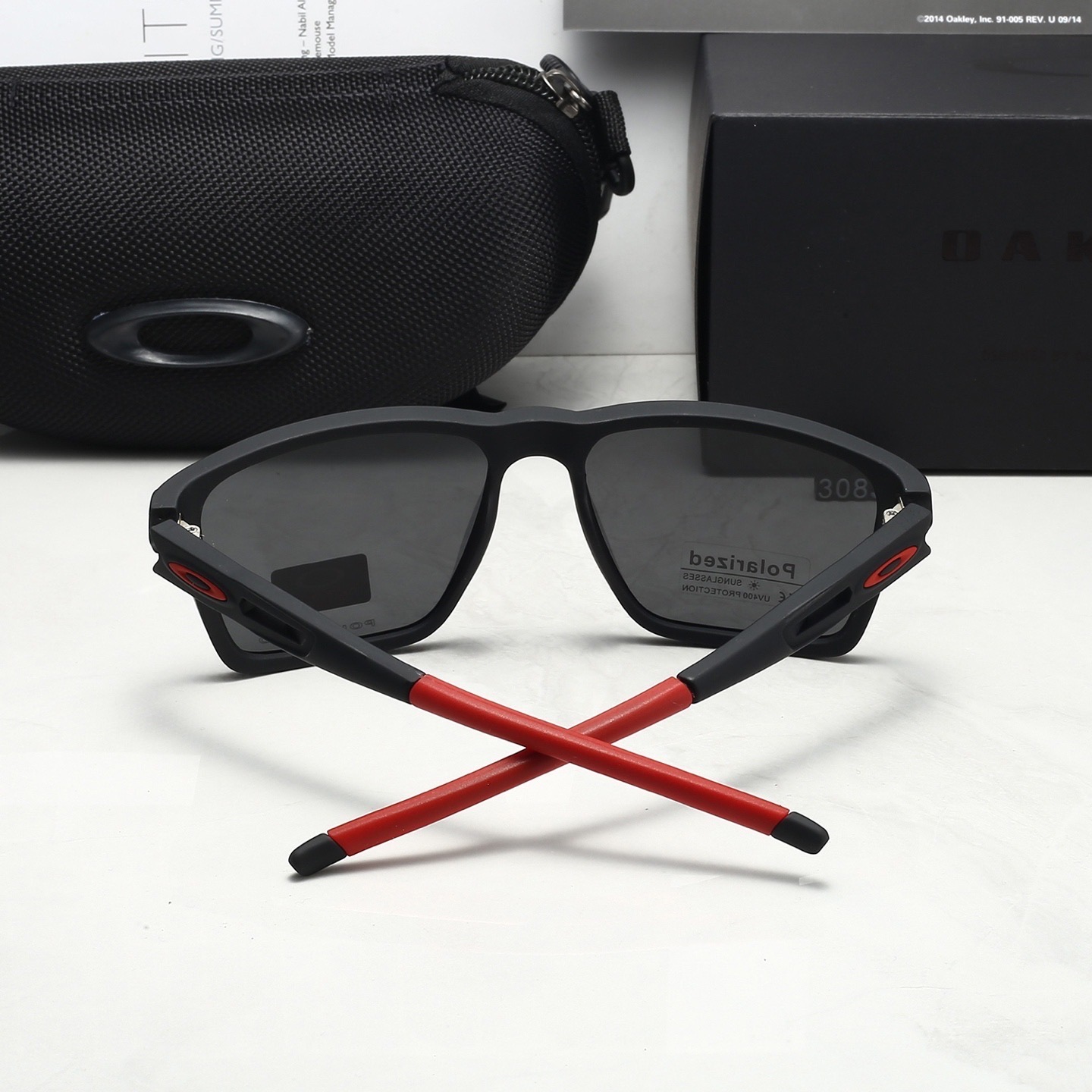 Oakley Fashionable Sunglasses - Image 9