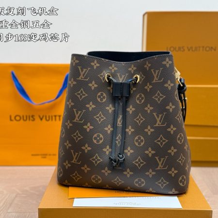 LV Bucket Bag - Image 3