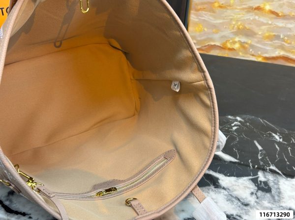 Lv onthego Shopping Bag