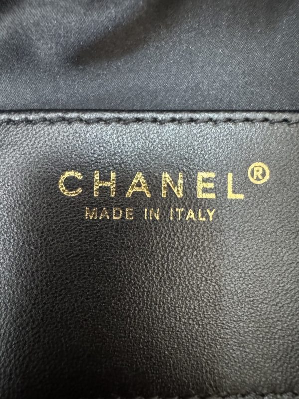 CHANEL 25 Chain Shoulder Bag -10A Version