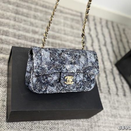 Chanel Sequined CF Chain Bag - Image 5