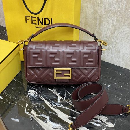 Fendi Baguette Iconic Top Quality