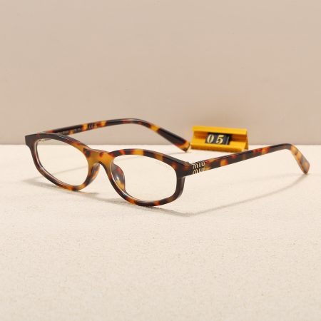 Miu Miu Fashionable Sunglasses - Image 6