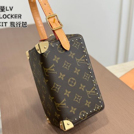 LV Locker Dopp Kit Trunk Monogram Bag