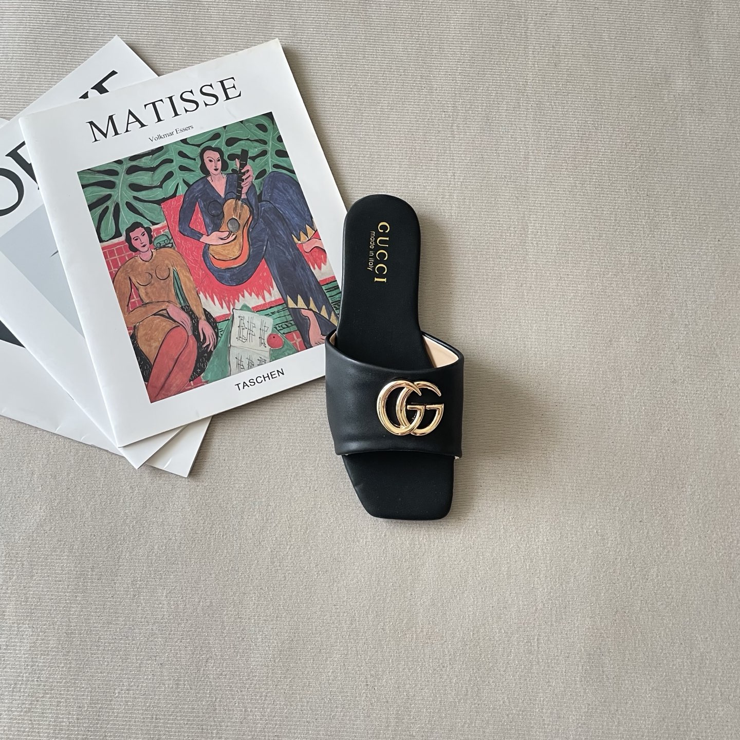 Gucci 26SS – Double G Wide-Toe Flat Sandals - Image 14