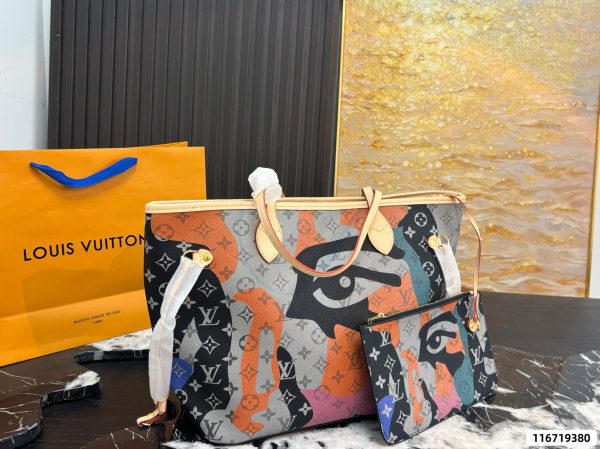 LV's New Neverfull Tote Bag