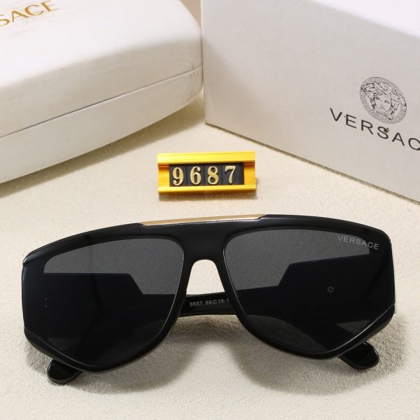 Versace Fashionable Sunglasses
