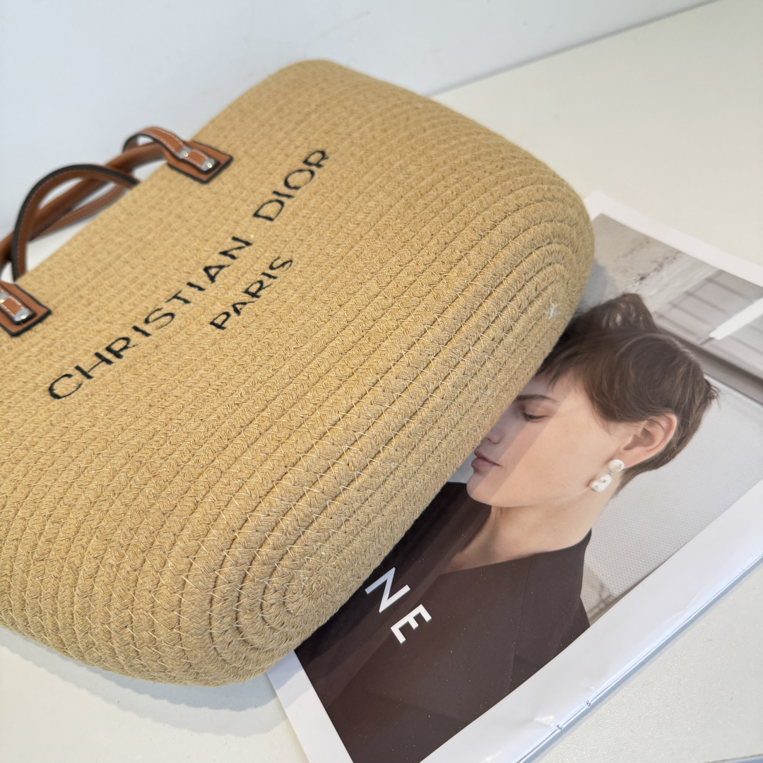 Dior Straw Bag - Image 10