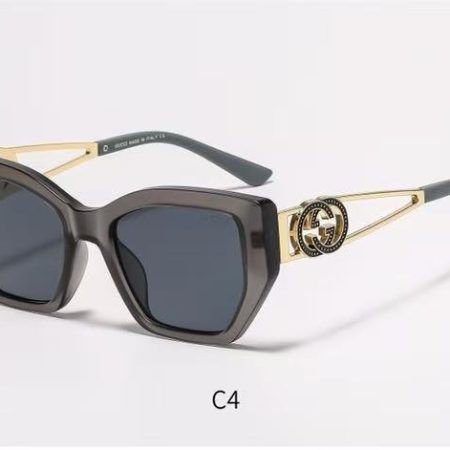 Gucci Fashionable Sunglasses - Image 5