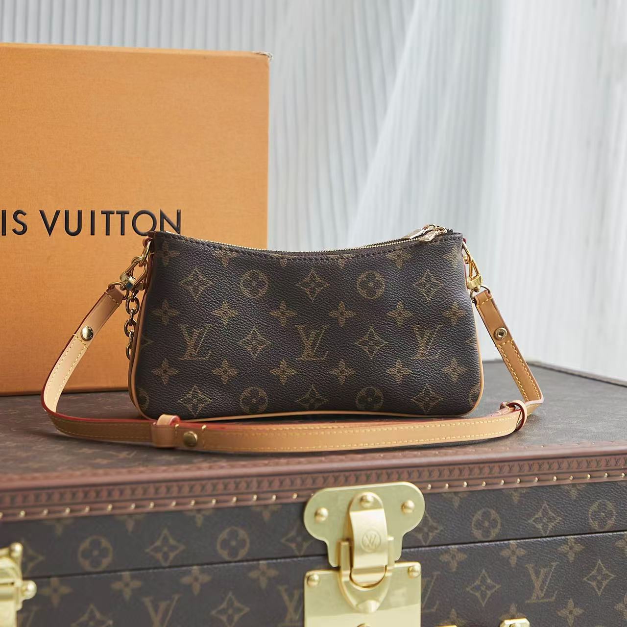 LV Pochette Shoulder Bag - Image 12