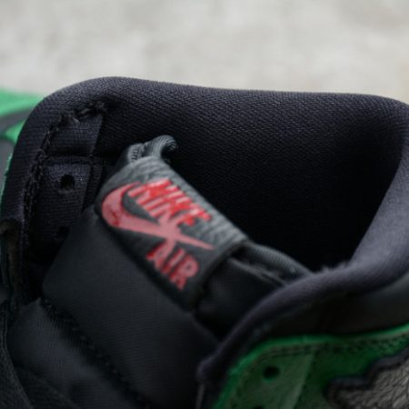 Air Jordan 1 High Pine Green 555088-030 - Image 9