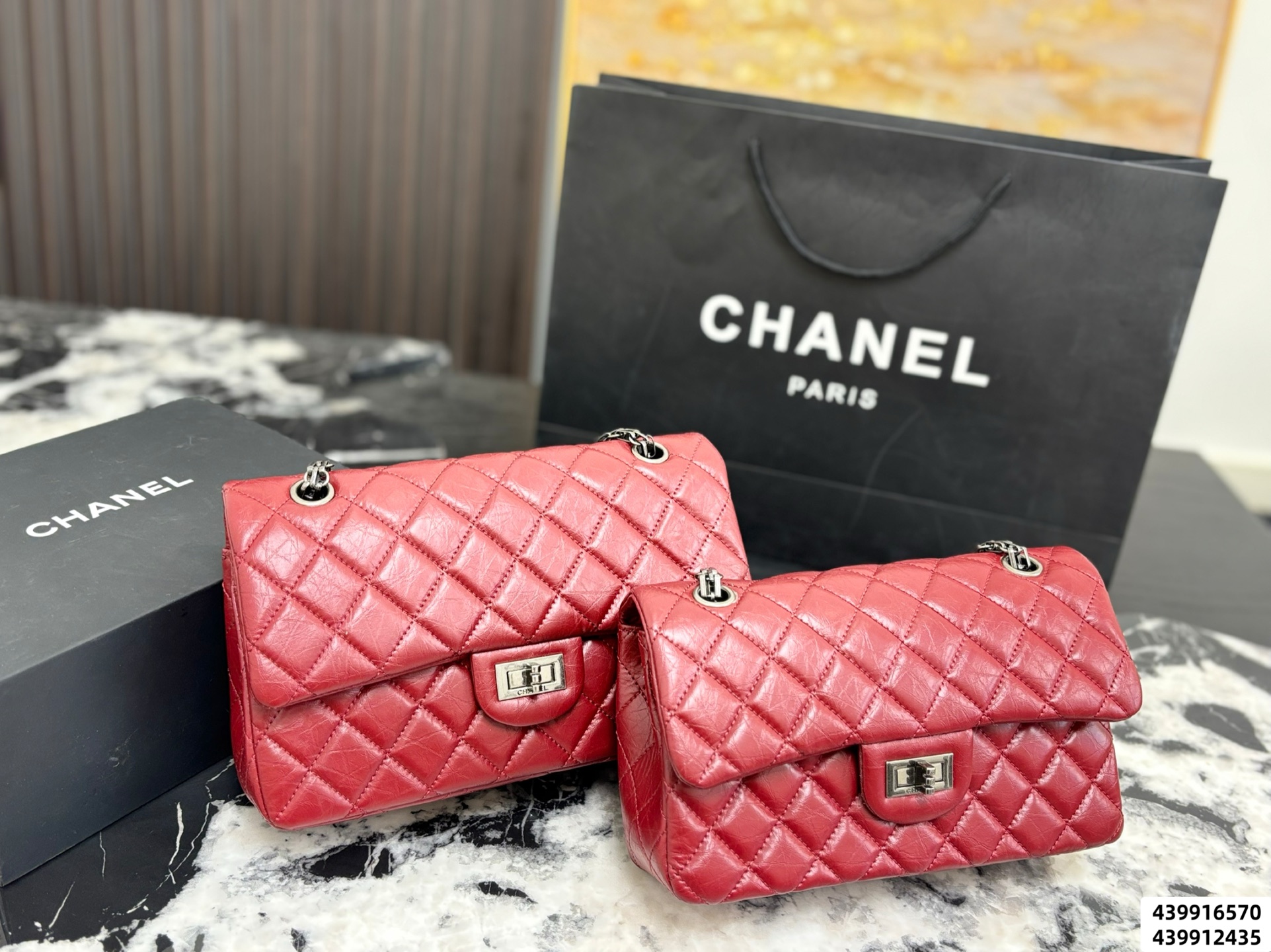 Chanel Quilto 2.55 Shoulder Bag - Image 8