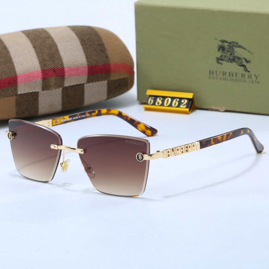 Burberry Fashionable Sunglasses - Image 9