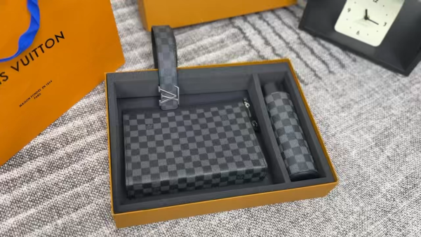 LV Belt + Handbag 2-Piece Set Damier Black (No water bottle)