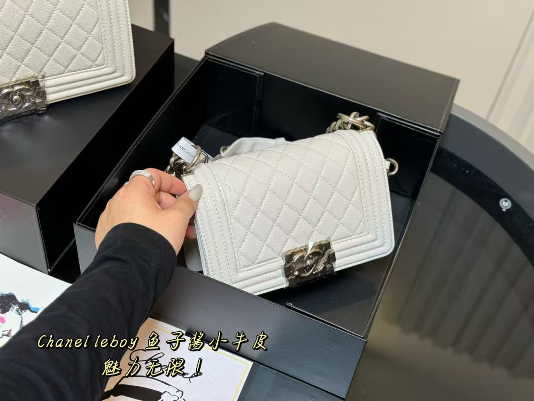 Chanel Le Boy Shoulder Bag - Image 1