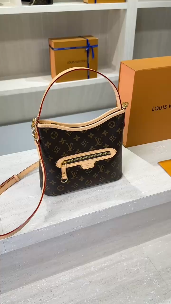 LV Line Up BB Shoulder Bag - Image 2