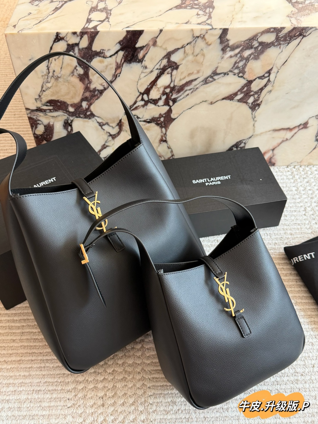 Saint Laurent Le 5 à 7 hobo Bag - Image 1