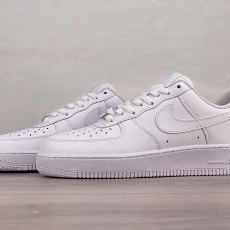 Nike Air Force Classic White - Image 3