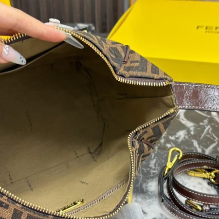 Fendi Baguette Handbag - Image 8