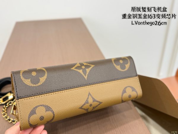 LV OnTheGo Horizontal Jungle Tote