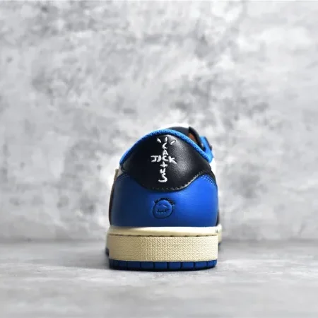 Travis Scott x Fragment x Air Jordan 1 Low OG SP - Image 6
