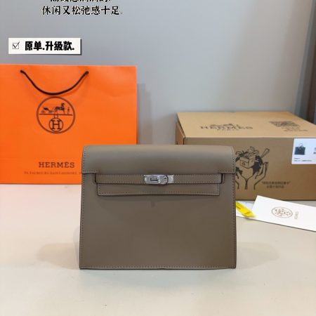 Hermès Kelly Danse Shoulder Bag - Image 4