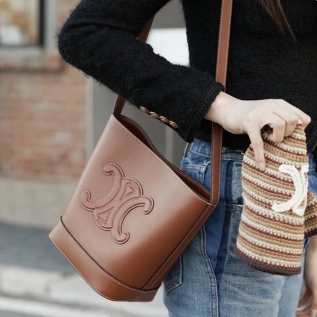 Celine Cuir Triomphe Shoulder Bag - Image 2