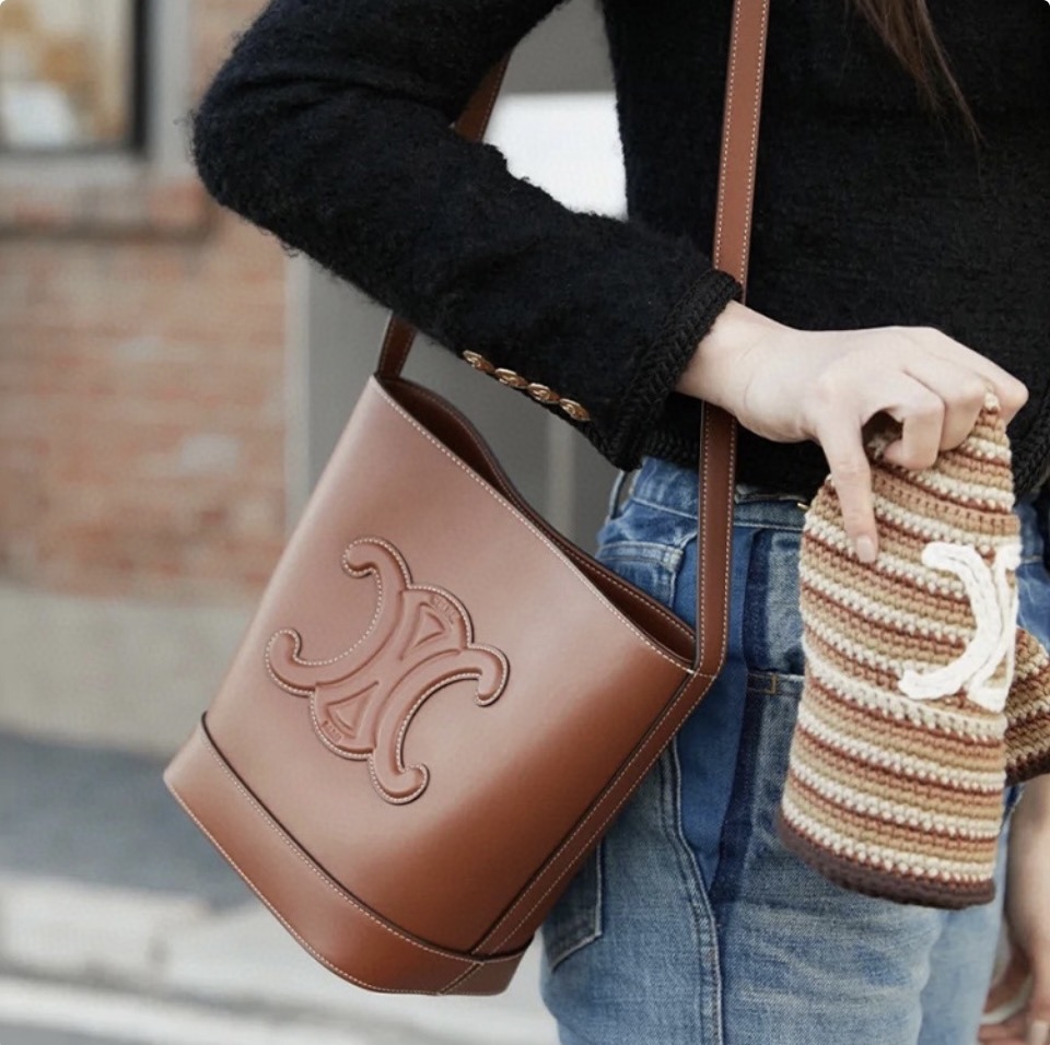 Celine Cuir Triomphe Shoulder Bag - Image 2