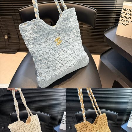 Chanel Crochet Bag - Image 2