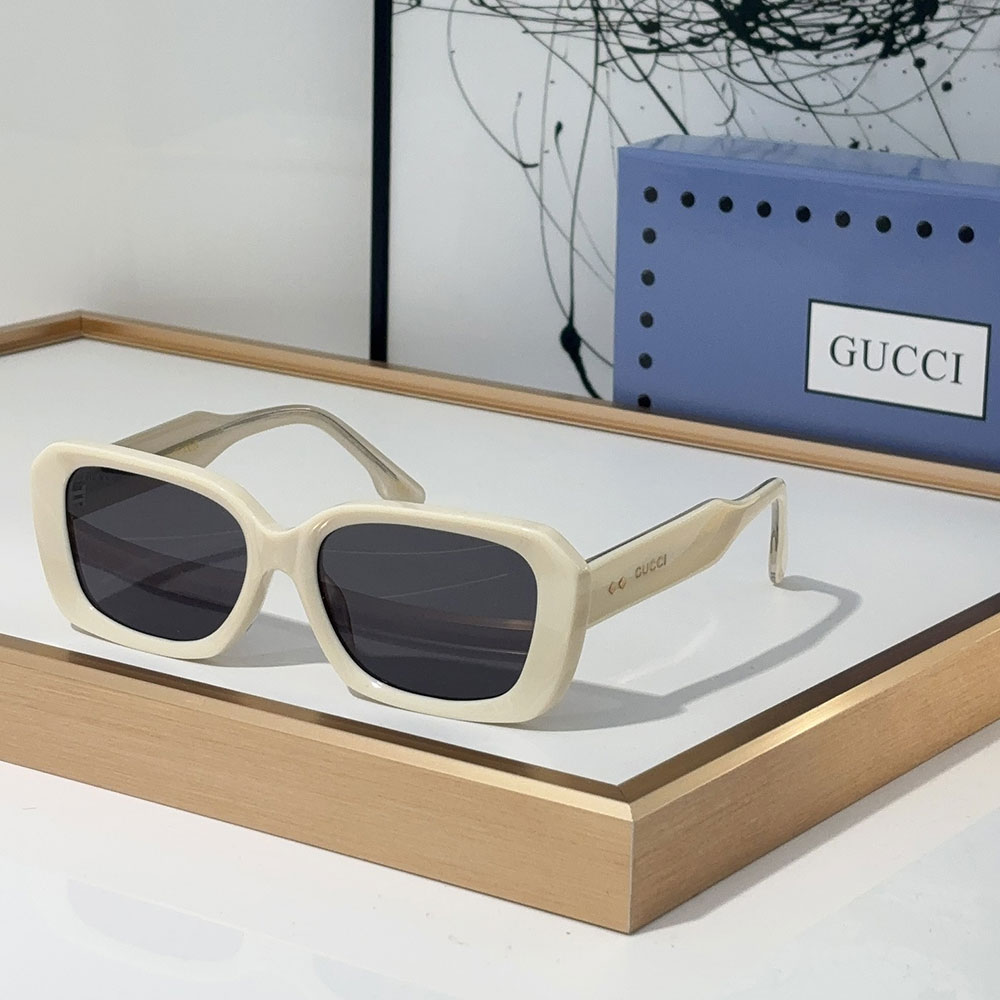 Gucci  Fashion mirror leg Logo  sunglasses Top quality - Image 4