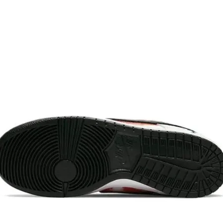 Dunk SB Low Pro QS “ Roswell Raygun" - Image 6