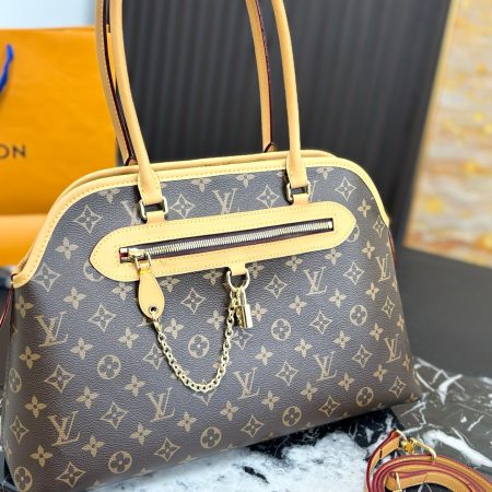 Lv Ever More Handbag - Image 4