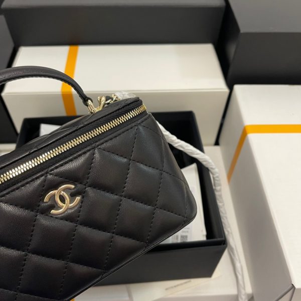 Chanel 23A Mini Vanity Case Top Handle