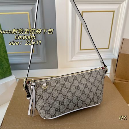 Gucci GG Emblem Small Shoulder Bag - Image 5