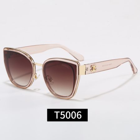 Chanel Fashionable Sunglasses - Image 6