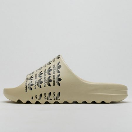 Yeezy Slides Desert Sand Logo FW6345-A - Image 3