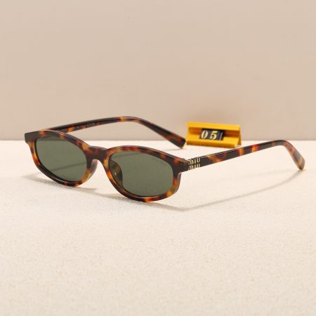 Miu Miu Fashionable Sunglasses - Image 8