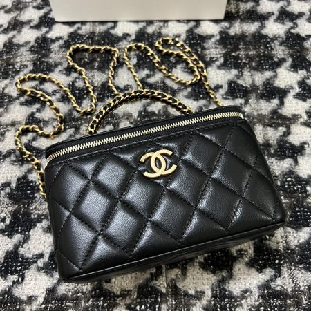 Chanel 22 CC Makeup Box Top Quality - Image 3